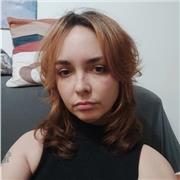 Profesora titulada en inglés (EOI y Cambridge) con varios años de experiencia ofrece clases particularestanto a niños como adultos